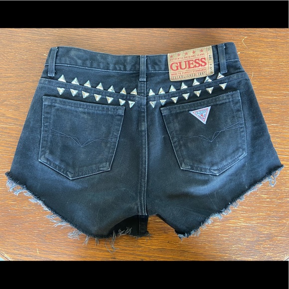 Vintage Guess Shorts - Picture 2 of 6